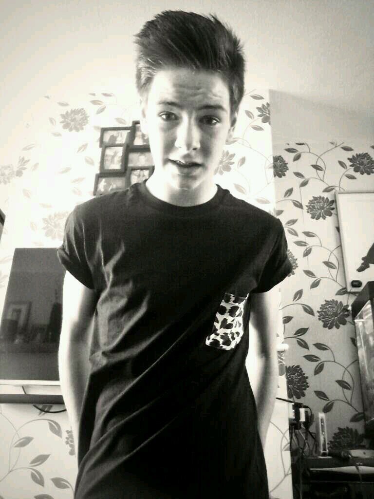 football+football=my life:) also follow me....i follow back;) liverpool and barcelona!!!!!! also gotta love a bit of 1D!;)3