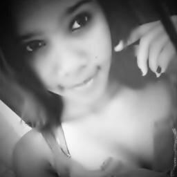 “A vida é uma peça de teatro que não permite ensaios. Por isso, cante, chore, dance, ria e viva intensamente e seja Felliiz  *-*