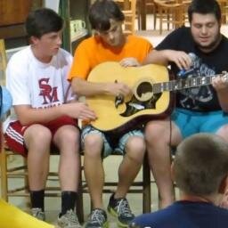 We play music. Having only 1 person play a guitar is so mainstream #SAYM #SAUMC
Follow all three members!!!
@jacob_plaisted @andrewwarren96 @willihank