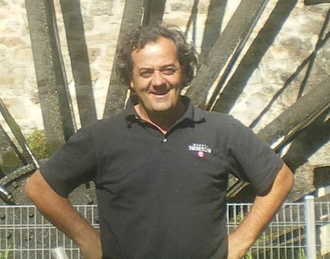 Viticultor
Gerente abastecimiento de uvas en Bodega Luigi Bosca. Ing.Agronomo
DAA/DNOe ENSA-Montpellier