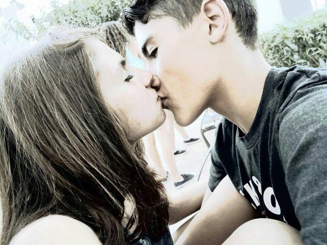30. Mi mejor amigo y mi mejor amiga especiales! Y ella lo mejor que tengo la amo muchisimo Inolvidable 8-2-13 
                          EVA POLIT SEGURA
