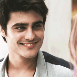 Fã grita,fã chora,fã perdoa,fã acima de tudo ama! I love you @guilhermeleicam ♥