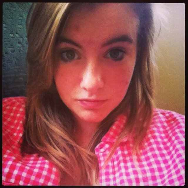 Janoskians and One direction!! Bill Milner is just my fav actor!! :) xxx Follow me dont be scared too xx