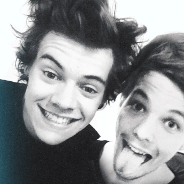 Hi I'm Louis and I'm deeply in love with my boy Harry