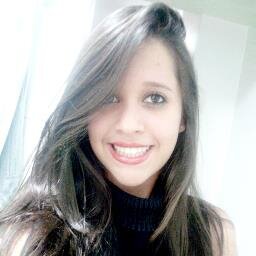 A sorrir eu pretendo levar a vida...'