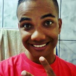 ' Me segue sou #feio mas sou #legal , #follow ok , twitter @meunegolindoo , Meu #face http://t.co/mp6ucE6SLa SUAVE BRAIT ? *--*
