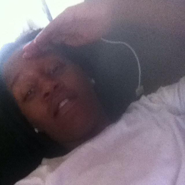 fck a bio! hit follow 0 fcks will b given if yu dont . FREE my THUG BROTHERs' REST Momo , Jigga, Jizzle3 Noke & Lija 3
