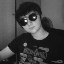 rock, friki, gamer, fuckerthepolice, noob skater an whatever