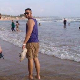 Kamil_khan's profile picture. Young,fearless & fun! Technically Arab originally Indian.Work hard but u gotta party harder! Love fast cars & tall women ;) R&b, hip hop and dubstep is my life!