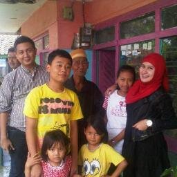 rasyidsetiadi's profile picture. Kadang kajujuran bisa nyieun perih neupi ka ceurik tapi eta leuwih alus tibatan meunang kabagjaan tina kabohongan.