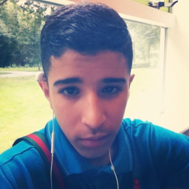 K'ben Tranqillo Met M'n Stillo Want K'ben Zo Para Als Pinnooo
INSTA : MANOFSOCIETY
Snapchat : ManOfSociety