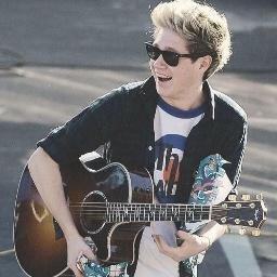 yo Soy Directioner y tu fan yo los amo soy Belieber ♥ 7u7 *n*