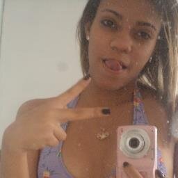 sou uma pessoa mt decidida, ñ sou de pensar, eu faço msm e ñ me arrependo! e isso ñ é nem o começo...