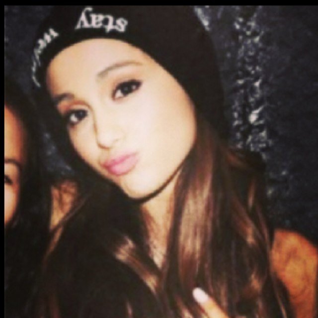 Ariana is mine if you fucking touch her i will fucking stab you with a spoon. I love this girl soooooo muchhhh ❤❤❤ -Jafe