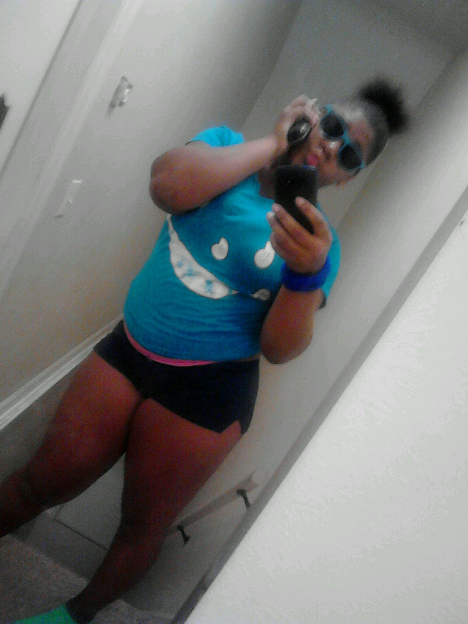 #TeamYellowBone!!! I'm a boss bitch and I'm cold as ice! FWM!!!  3 ;)