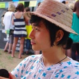 라띠노뱅.국적불명 괴청년.방랑벽.고양이과 인간.진화심리학.전직 영화현장+사회적기업 트래블러스맵+위누. Jason Mraz.동아프리카 트럭킹 3.5회.Pentax A모드.젬베/까혼/땀보린/우쿨렐레.러시안블루 동거.취미=특기=직업=여행.