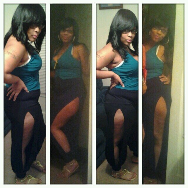 divonte' mommy r.i.p precious #teamfollowback #teammommy #teamtaurus #teamdontlovethesehoes