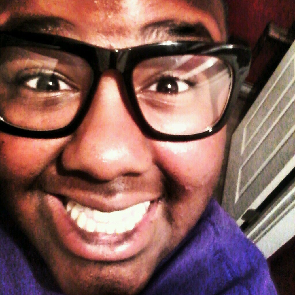 I believe that dreams will come true. I believe in love.#SENIOR #HCHS BAND. #TeamGemini! :) #Team Follow Back. :) Push That FOLLOW BUTTON! You wont't regret it