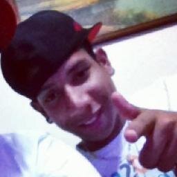 otaviocaf_'s profile picture. Ask: http://t.co/tAZxlkd6KZ