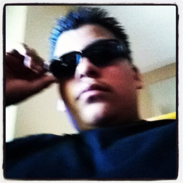 Juan13Cesar's profile picture. 