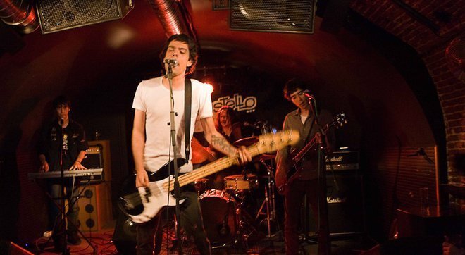 Banda de Rock'n Roll con tintes Garage y Punk. Ifluenciados por New York Dolls, Ramones, Stranglers, Barracudas, Stooges, Queers.