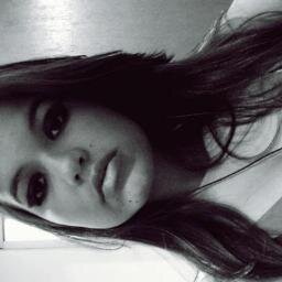 - De mim você pensa oque quiser, só não sai por ai dizendo o que não sabe (;