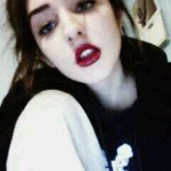 swimmer | everything happen for a reason | Bióloga/USB ~ Instagram: majozabalad ~ Lana del Rey is bae