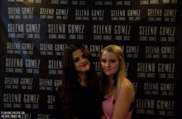 BELIEBER ♡ DIRECTIONER ♡ SWIFTIE ♡ LOVATIC ♡ SELENATOR ♡ SMILER ♡ 13-04-13 & 03-09-13 ♡ from the netherlands