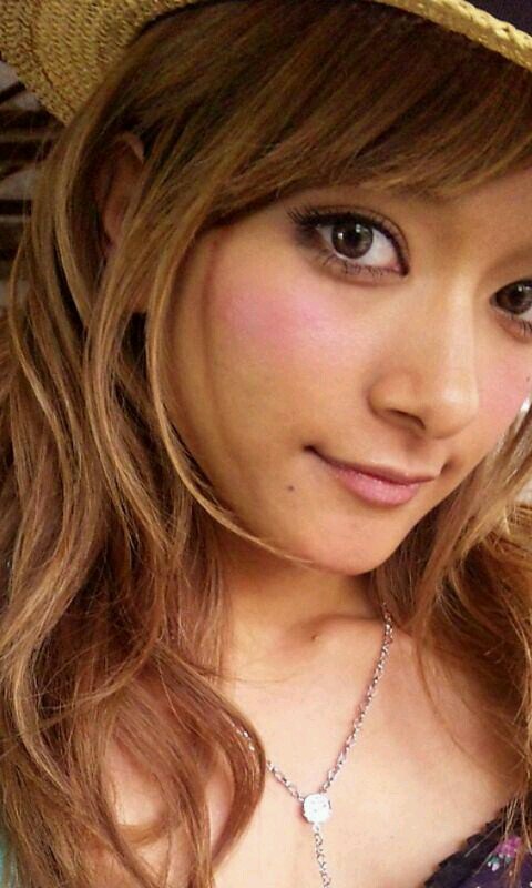 ローラnrだよ♡んふふ( ´艸｀)なかよくしてね♡王子さま探してるの♪
