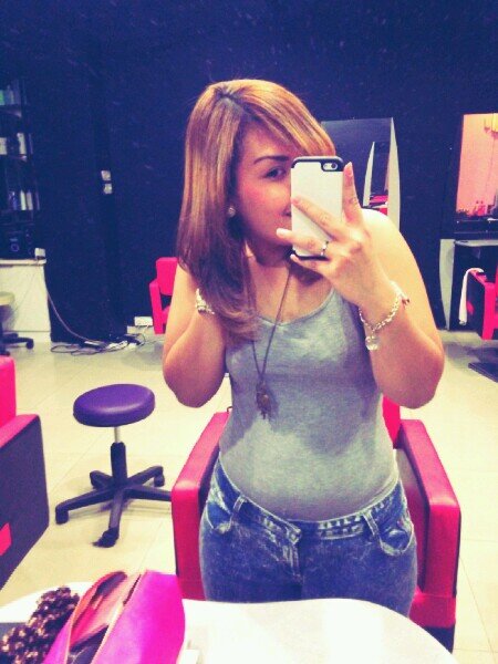 ♬ Rabiosa ♬ 20 ♬ I'm who I'm ♬ Family's loversss ♬ Hairstylist Sakura Hair Care ♬ Single!!! ♬☺ Keep Calm and Stay Fun! ♬Instagram:ellyrabiosa