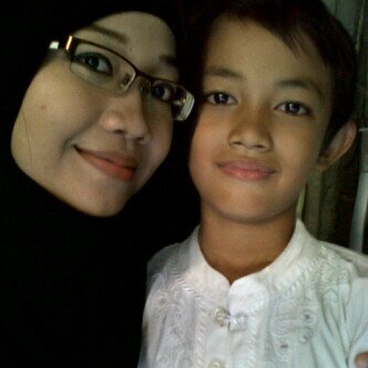 Azril :):) SDN ciracas 15 pagi ☺ 710 ☺ librraaa☺ follback ?? Just mention ☺