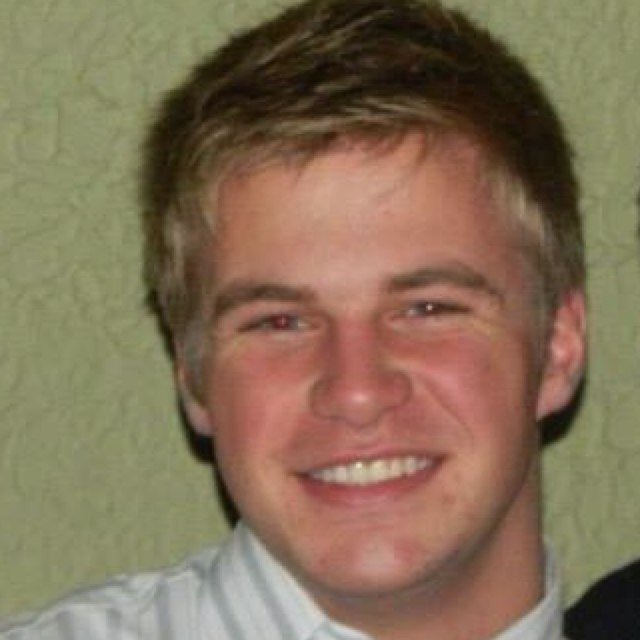 johnnyboy1226's profile picture. Peace, love, and something about seagulls