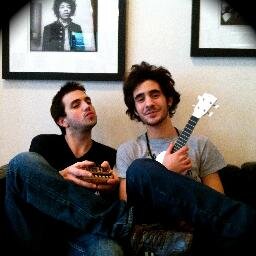 Stagiaire et chroniqueur au Morning rock de OUI FM
