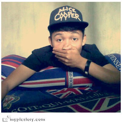 Pin:25CBDB10 I'm SKATEBOARDER we proud to be dork and wota will continue to support @PWGofficial and @sundaysundayco  anywhere but here dochi@pwgofficial.com