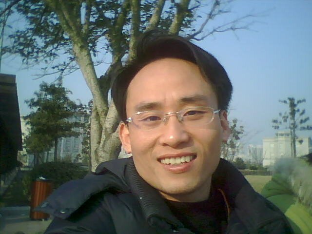 河北邢台拆迁维权人士---手里没有烟那就划一根火柴吧 去抽你的无奈 去抽那永远无法再来的一缕雨丝