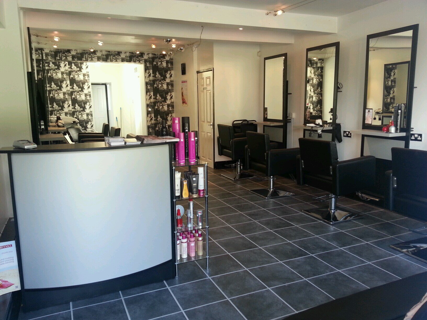 Hair And Beauty Salon  330a Tamworth Road  Kettlebrook   B77 1DH
https://t.co/Qcr7PEiklR