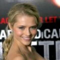 Follow her @tez_palmer
