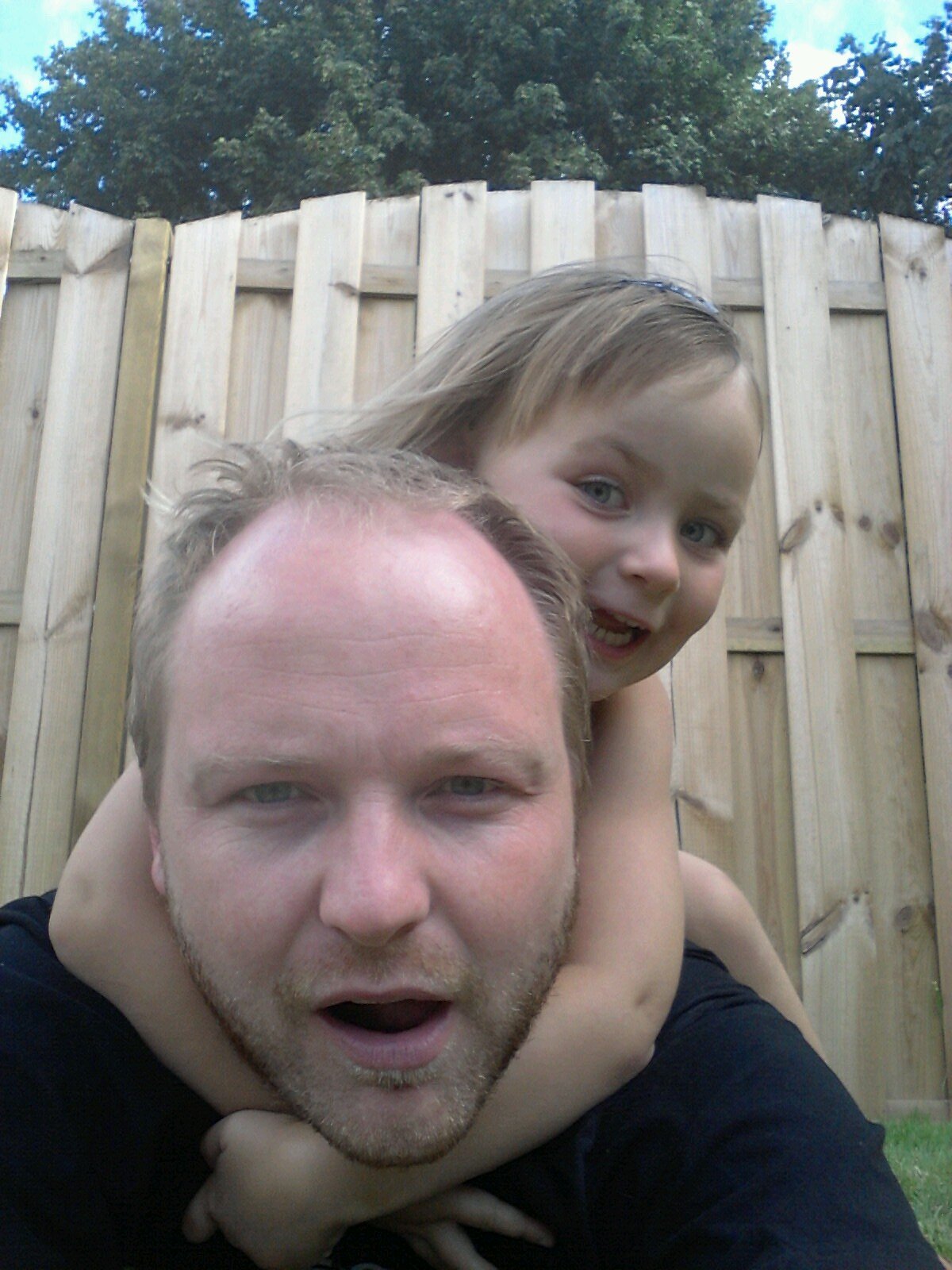 Father of 2,pingponger, reader,ex keeper