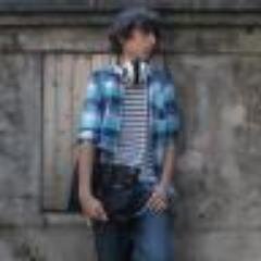 soy dj me gusta el minecraft y tengo cuenta de you tube