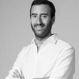 digital sales expert, marketing addict, blogger, foddie and... proud dad ;)