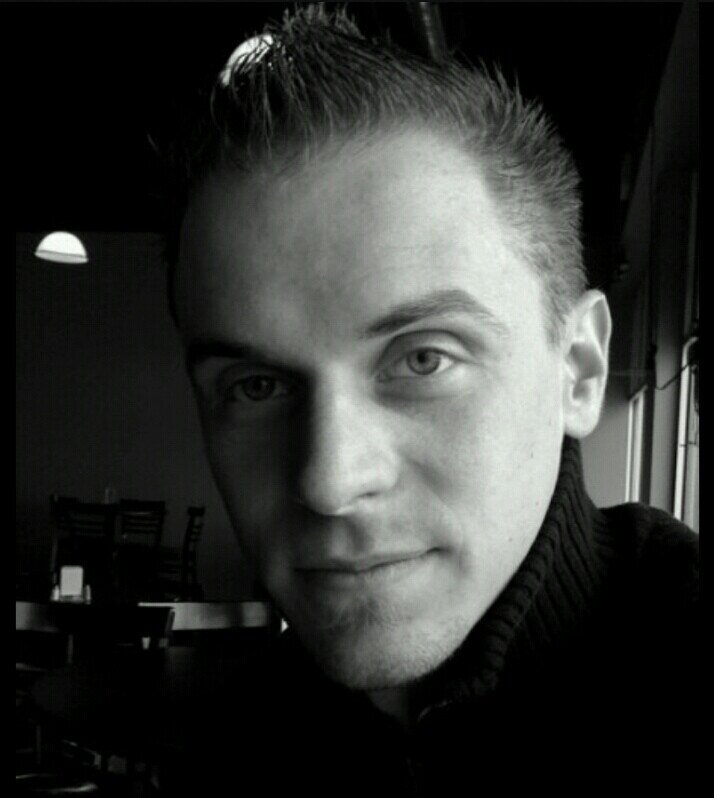 Freakin awesome person. Dad. Husband. Dreamer. Creator.