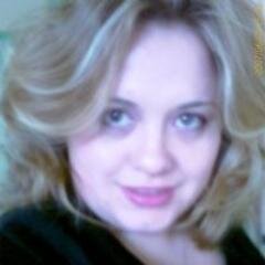 Professional Copywriter @CafeContent. Lives on the Beach. Loves Chocolate.