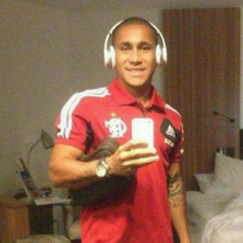 Meia-Atacante do @CR_Flamengo| Striker for Flamengo FC. “Posso
todas as coisas naquele que me
fortalece. Filipenses 4:13