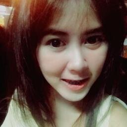 ชื่อ พิม ค้ะ อยากรู้จักมา Follow  จร้ะ   eiei  ^________^