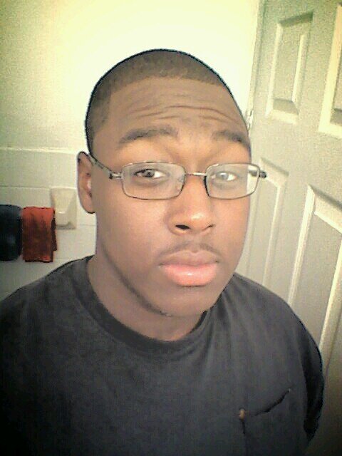 J-keem but everyone calls me Von ,19, Graduated from KCHS