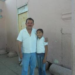 DIRECTOR DE ESCUELA, SOÑADOR, SIEMPRE POR LO JUSTO.