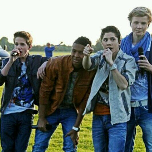 Mainstreeet ♡ Nils Daan Owen Rein ♡ follow if you are a mainiac ♡ follow is followback ♡