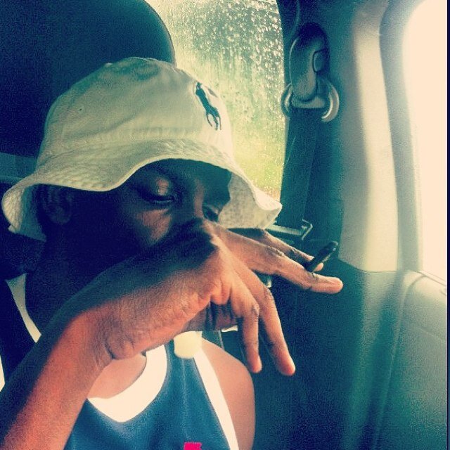 SMOKE N CHILL NOTHIN MAJOR.    STAY (+)