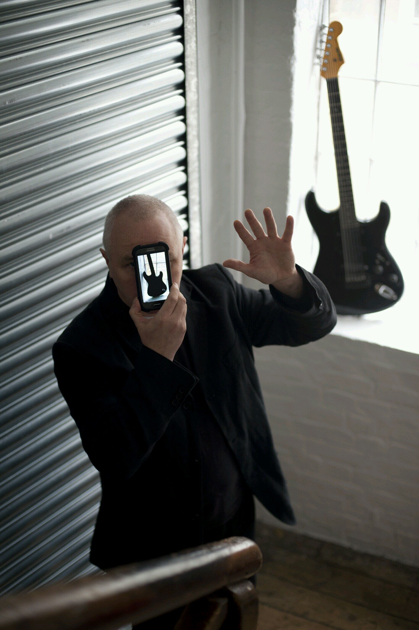 Tweets and lessons from UK guitarist John Ellis.