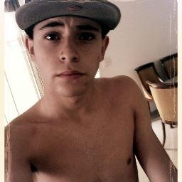 Não sou dono do mundo, mais sou filho do #Dono ! #Deus ♥ quer saber mais segue   *-*
